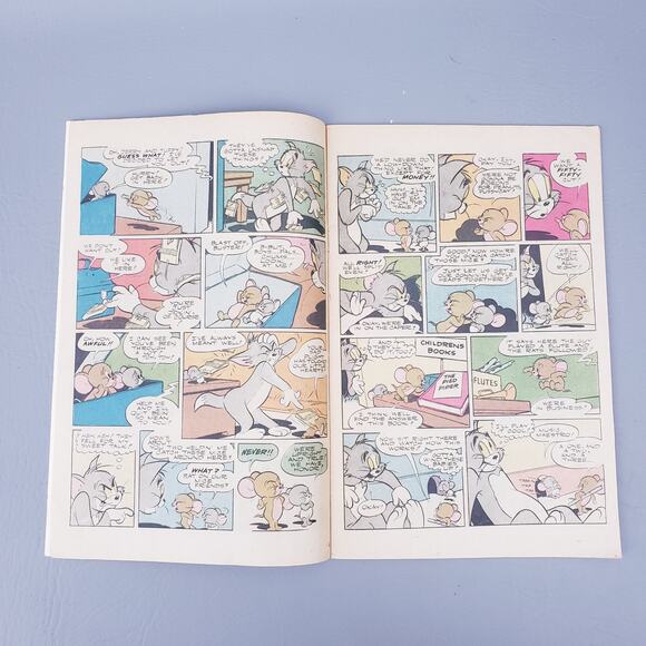 Gold Key and Whitman Comics Lot of 3 - Donald Duck, Chip 'n Dale, Tom & Jerry - Picture 7 of 9